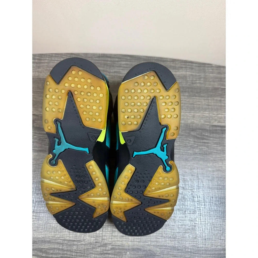 Air Jordan 6 Retro GG Black Volt Ice Turbo Green 543390-043 Kids 6Y Sneaker